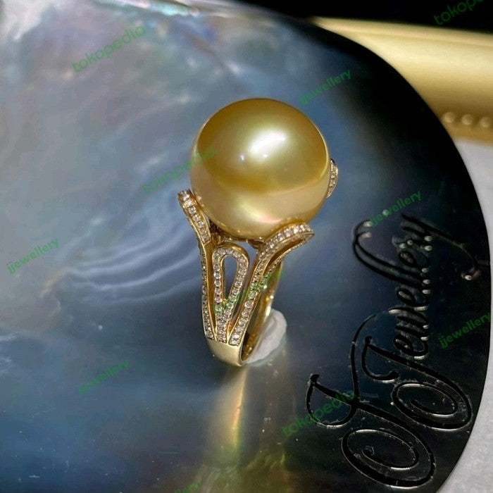 Vintage South Sea Pearl Ring