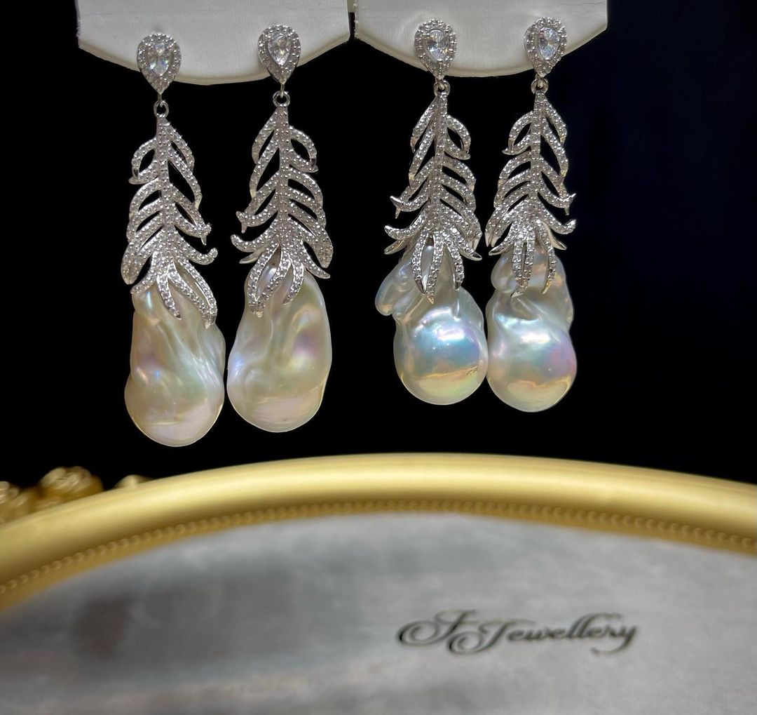 Feather Baroque Pearl Earrings