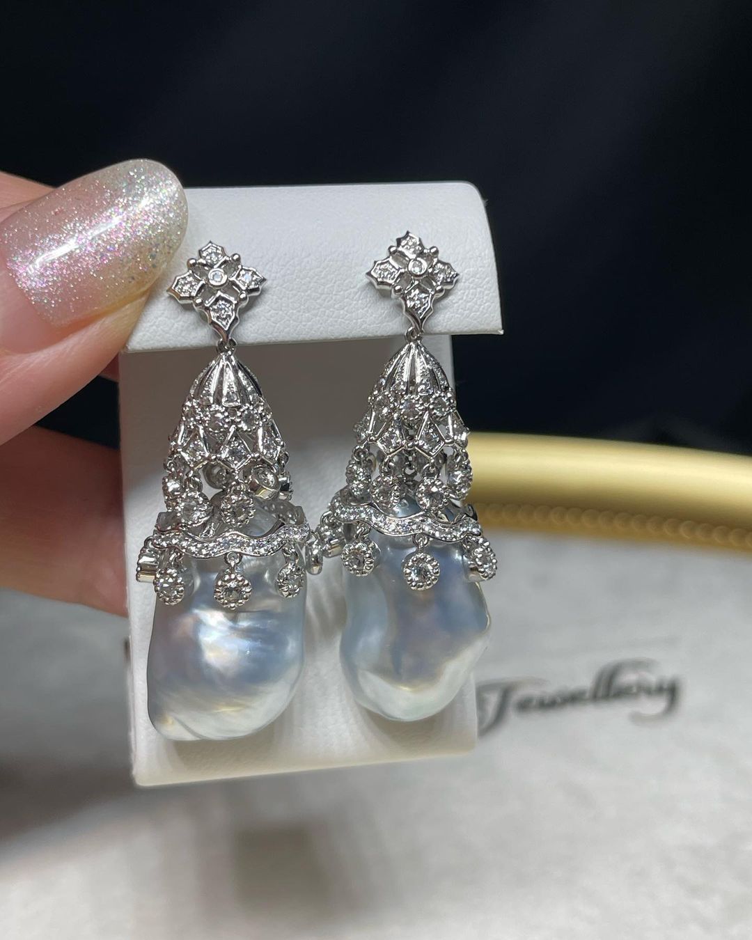 Vintage Baroque South Pearl Earrings