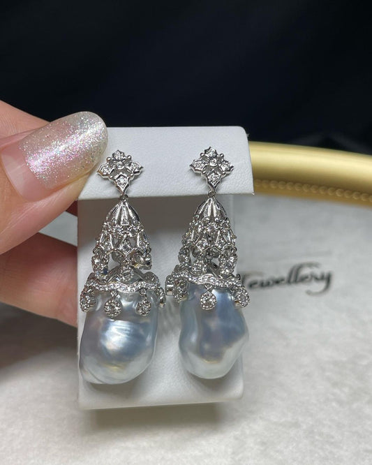 Vintage Baroque South Pearl Earrings