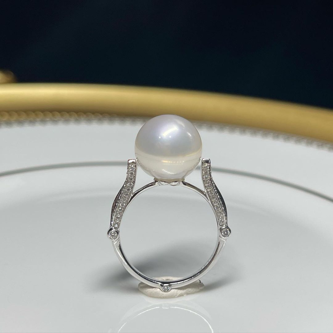 Classic Edison Pearl Ring