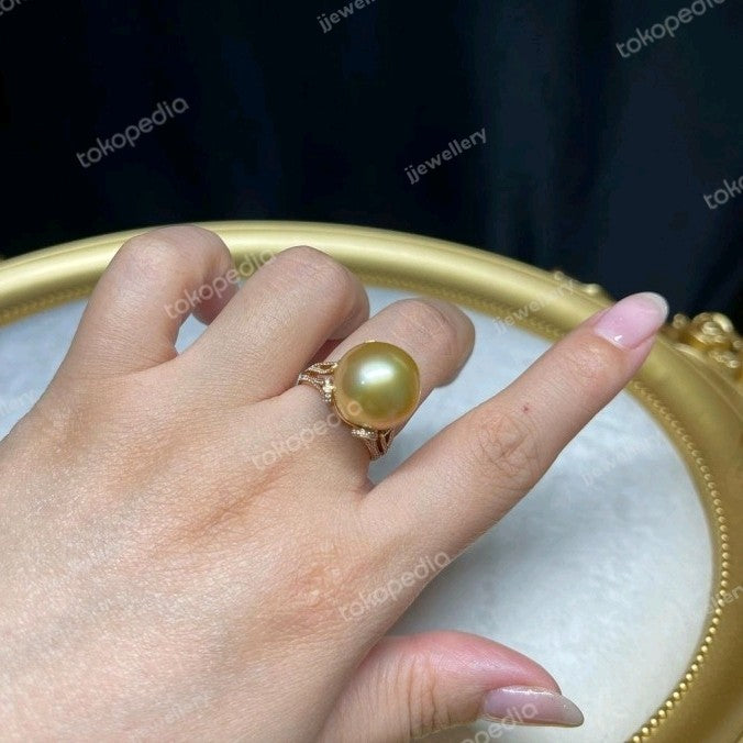 Vintage South Sea Pearl Ring