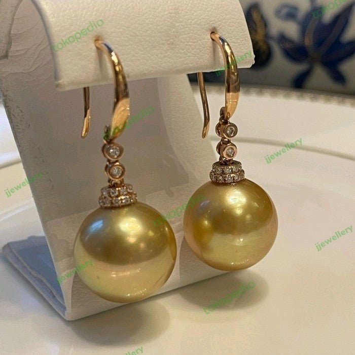 Vintage Dangle South Sea Pearl Earrings