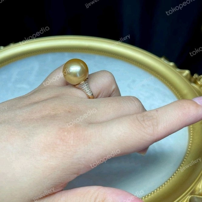 Classic South Sea Pearl Ring